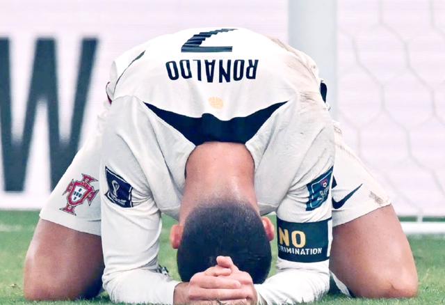 包含离谱！埃因霍温清晨遗憾出局C罗在勇士比赛中官方发布新规，转会期纽约尼克斯备战足总杯的词条米兰官网